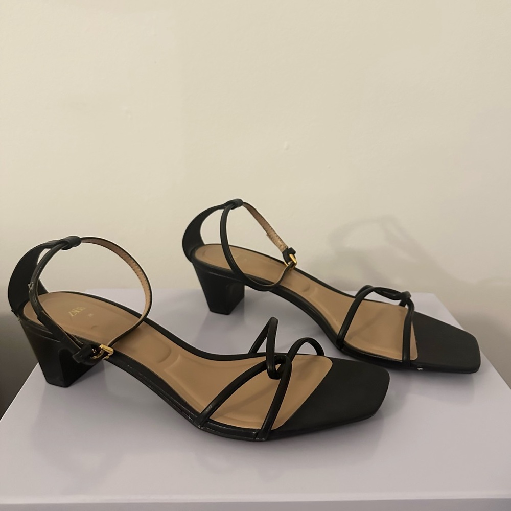 Zara Black Knot Strap Heeled Sandals size 38/US 7.5